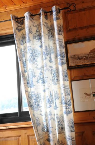Draperie albastra personaje Galanterie 2838 135x250 cm