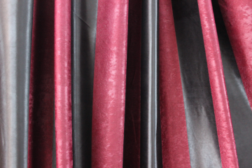Draperie blackout dungi rosu-negru