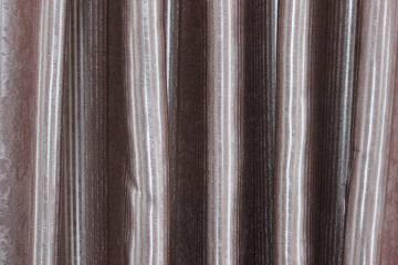 Draperie blackout dungi verticale maro-roscat