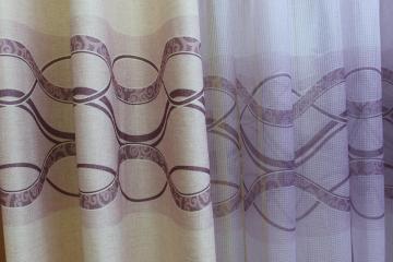 Draperie in dungi orizontale mov si Perdea Organza in dungi orizontale mov