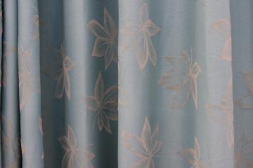 Draperie in turcoaz, frunze catifea