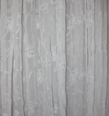 Perdea in broderie lame floral